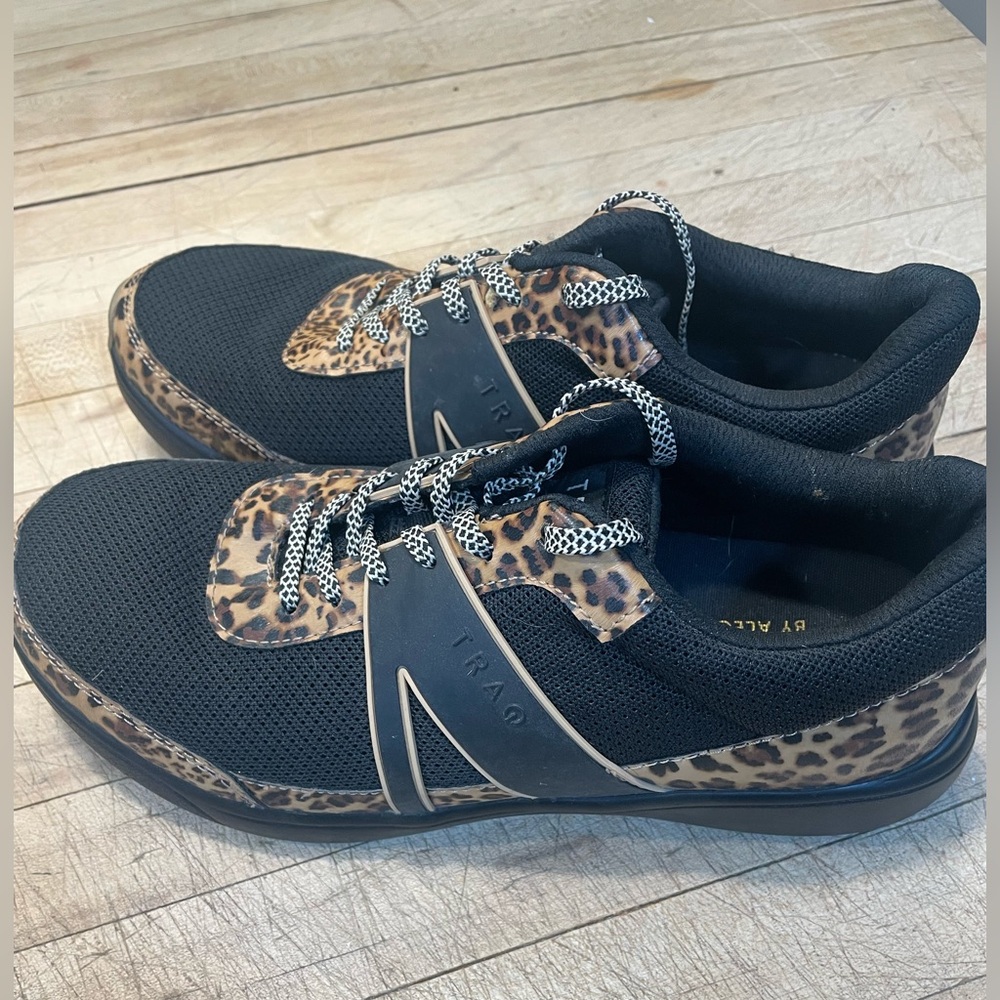 Black Leopard-Accent Athletic Sneakers